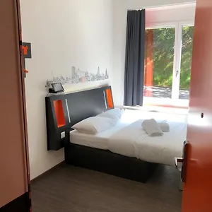 ** Hotel Easyhotel Zuerich City West Suíça